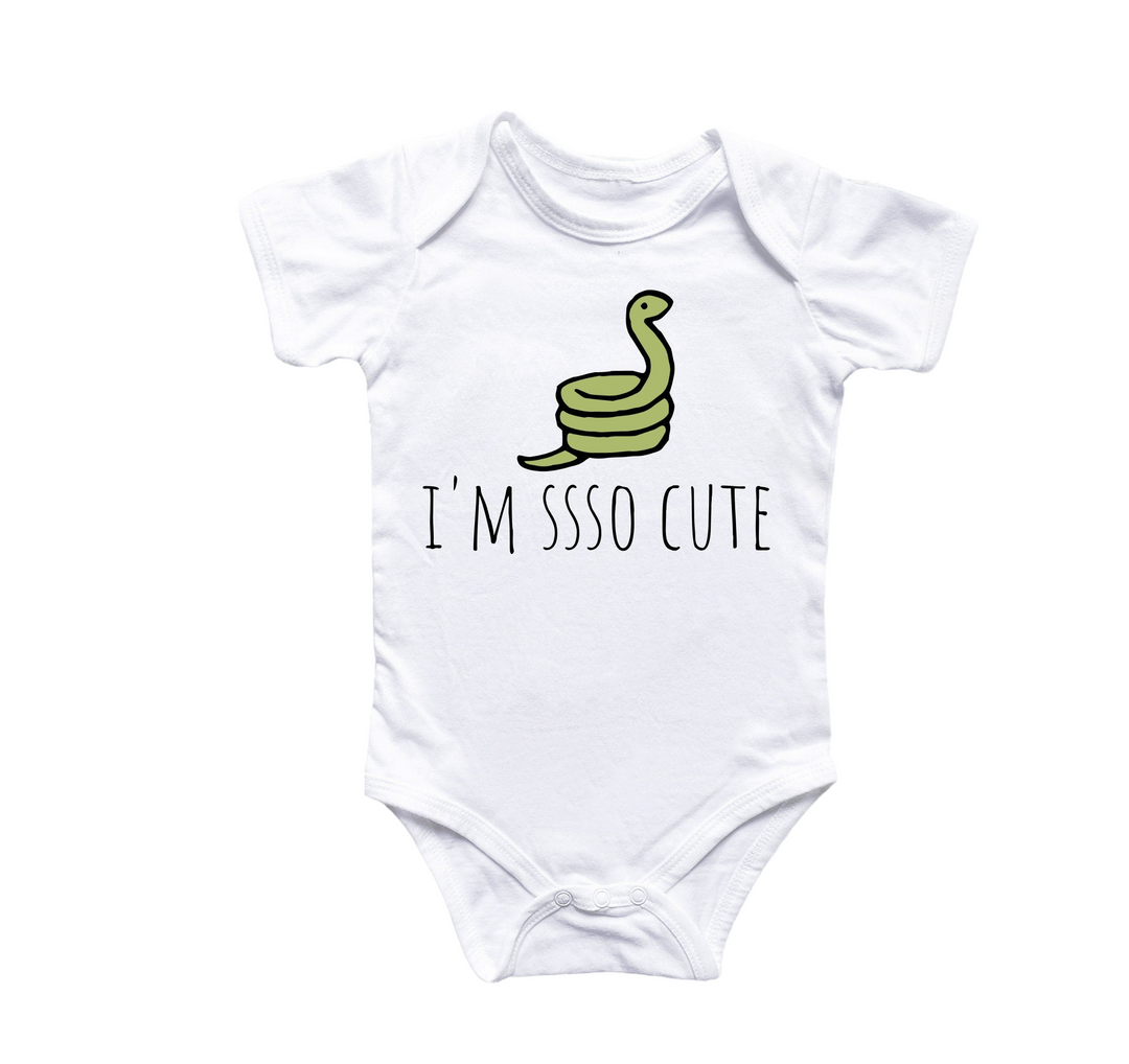 a baby bodysuit that says i'm ssso cute