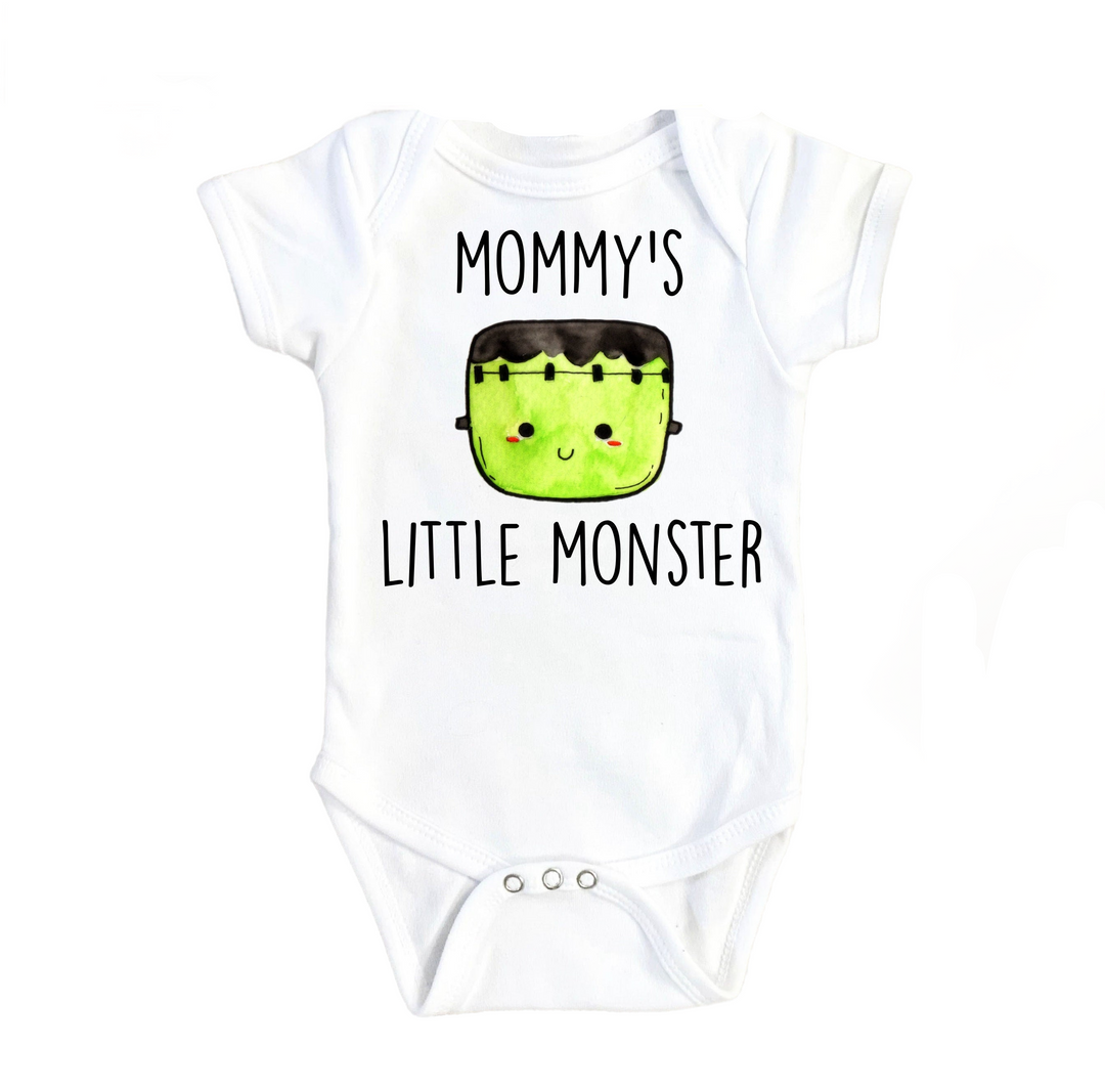 a baby bodysuit that says mommy's little monster