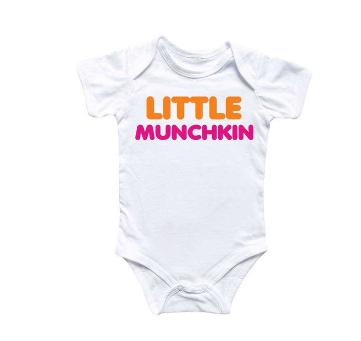 a white bodysuit with the words little munchkin printed on it