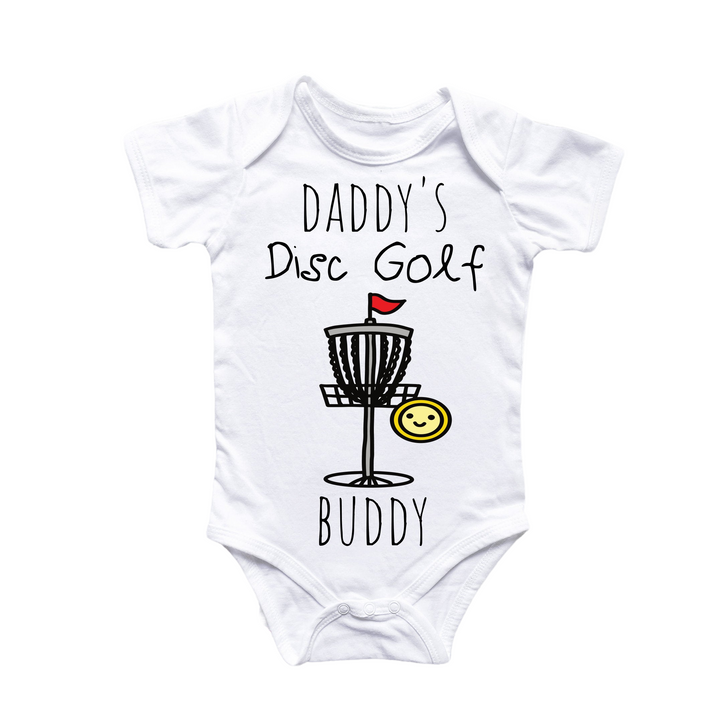 a baby bodysuit that says daddy's disc golf buddy