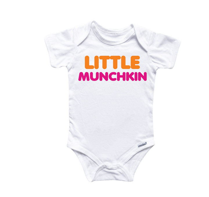 a white bodysuit with the words little munchkin printed on it